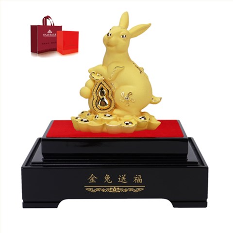 金兔送福摆件
